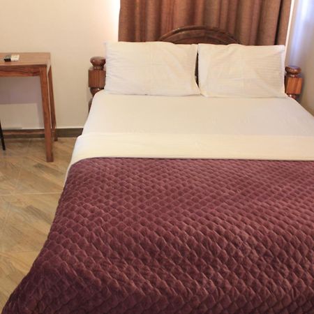 Mikocheni Condo Hotel & Apartments Дар-эс-Саламе Экстерьер фото